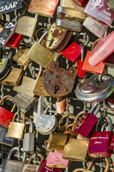 Love locks