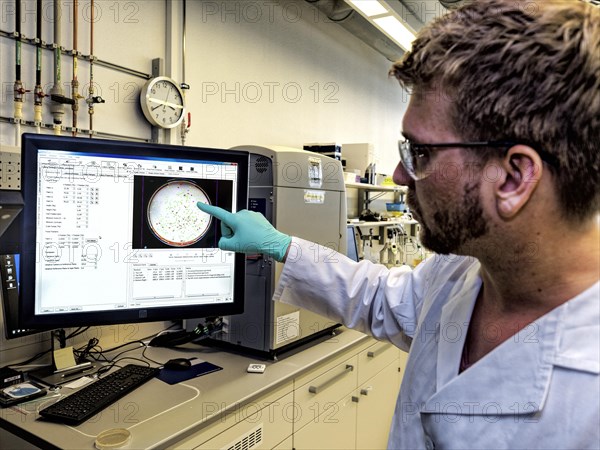 Laboratory assistant researching a vaccine against coronavirus