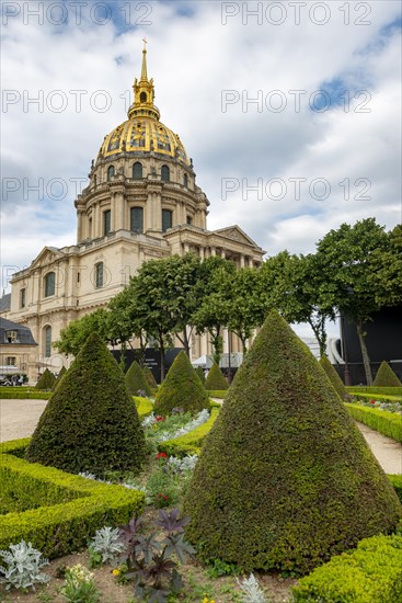 Cathedral of the Invalides with golden dome