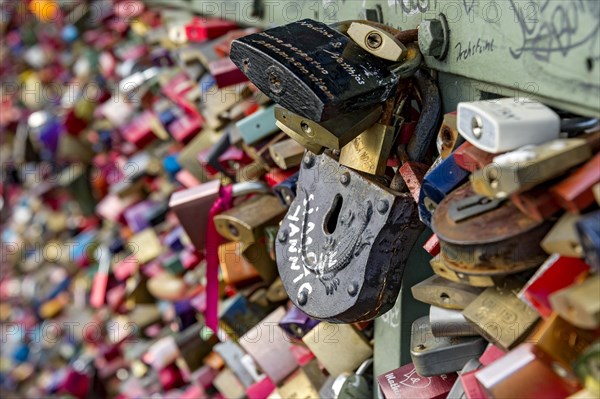 Love locks