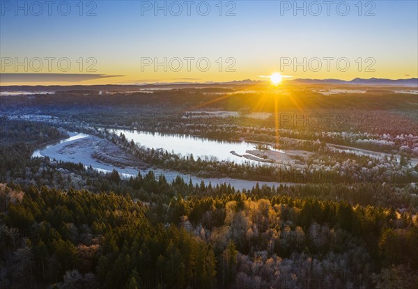 Ickinger Reservoir and Isar at sunrise in winter