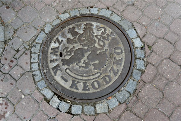 Manhole cover