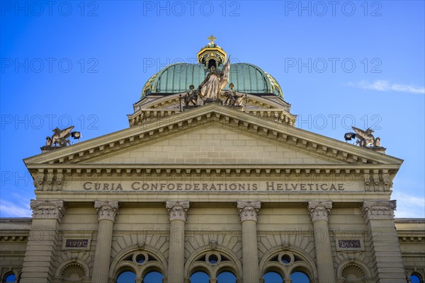 Portal am Bundeshaus