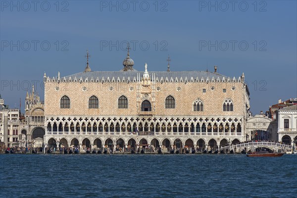 Doge's Palace with Bridge of Sighs