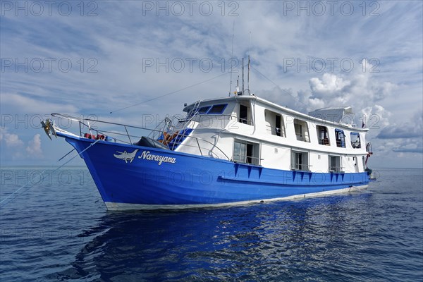 Narayana liveaboard ship