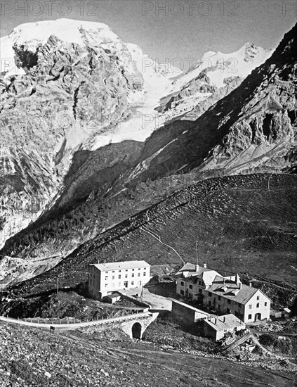 Berghotel Franzenshoehe with Ortler