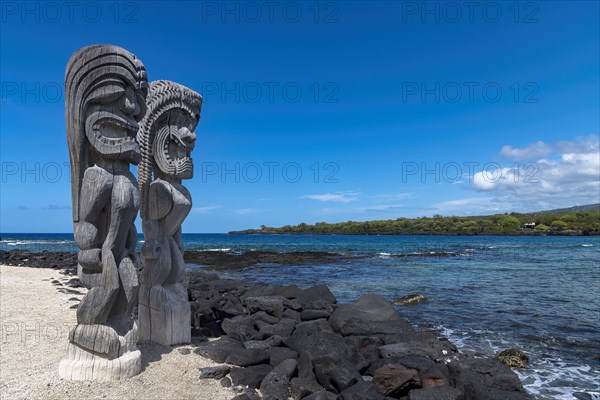 Guardian figures Tikis at the bay