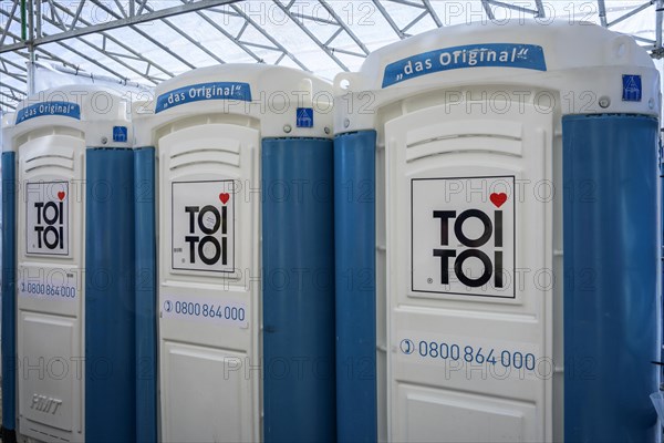 Mobile TOI TOI toilet cabins