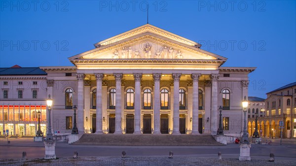 Bavarian State Opera at dusk