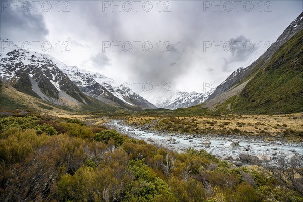 Hooker River, Mount Cook