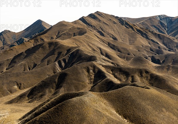 Barren mountain landscape, Lindis Pass