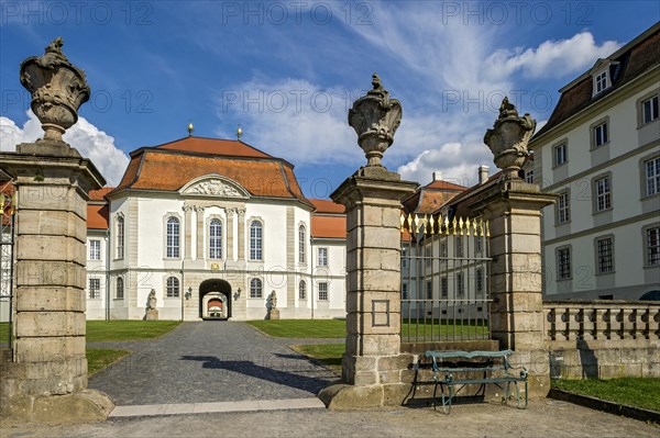 Castle gate with ballroom at the Court of Honour, Baroque castle Fasanerie