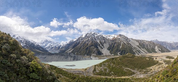 View into the Hooker Valley with Mount Cook from the Sealy Tarns Track