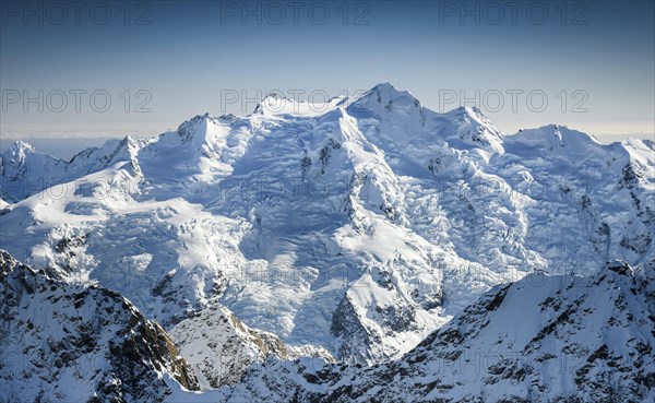 Glaciated summit of Mt Cook