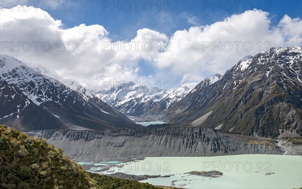 View into the Hooker Valley with Mount Cook from the Sealy Tarns Track