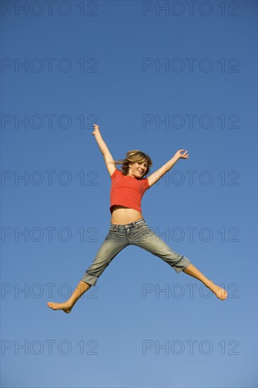 Lucky girl takes a skydive