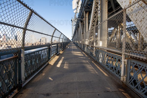 Footpath across the Manhattan Bridge