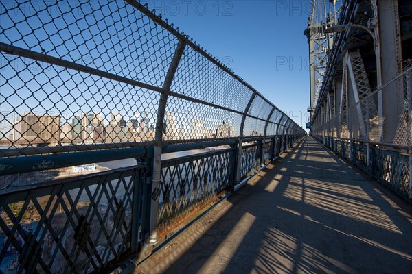 Footpath across the Manhattan Bridge