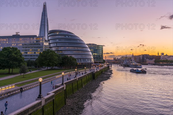 River Thames and modern high-rise buildingss