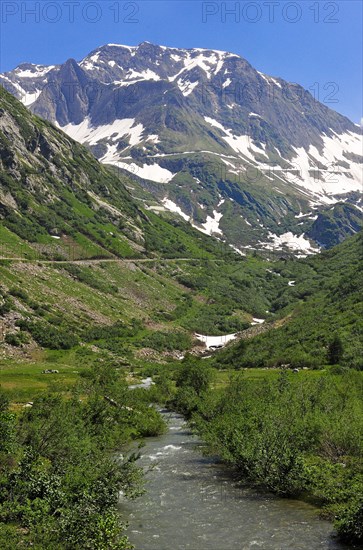 Pass road to Nufenen Pass