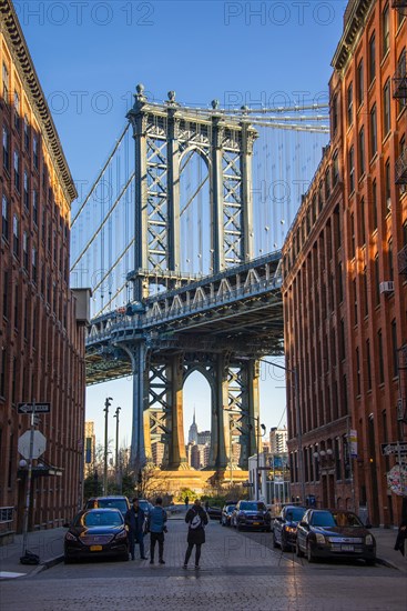 View from Main Street to Manhattan Bridge and Empire State Building