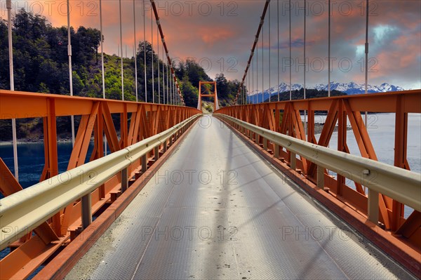 General Carrera Bridge between Lake General Carrera and Lago Bertrand