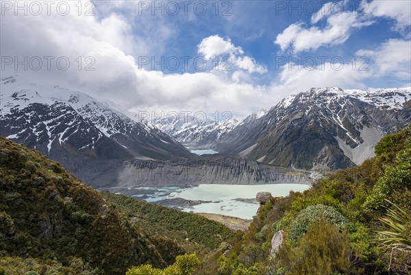 View into the Hooker Valley with Mount Cook from the Sealy Tarns Track