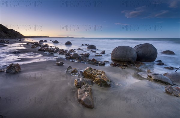 Moeraki Bolders