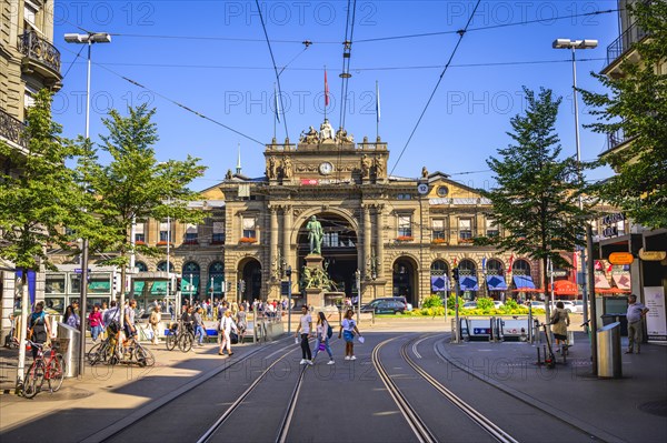 View from the Bahnhofstrasse to the main station