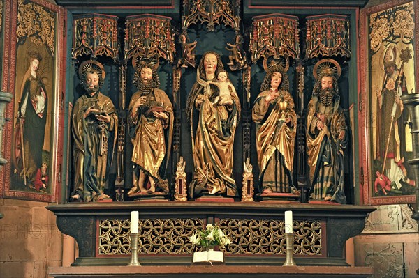 Carved figures in the high altar
