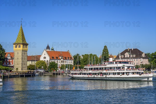 Excursion ship at the lake promenade