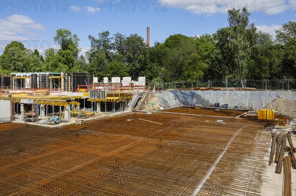 Layed out structural steel meshes for concreting