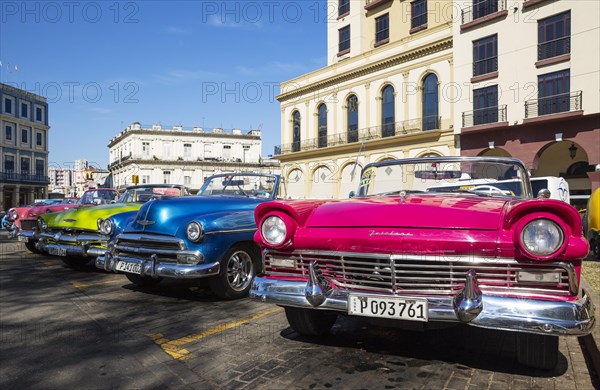 US classic cars from the 1950s can be rented for tourist city tours