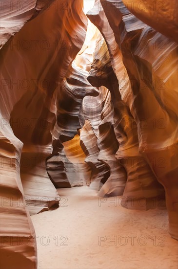 Washed out sandstone in different shades of red