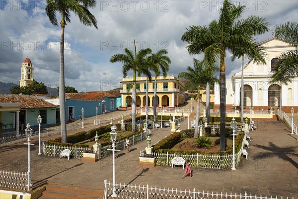 Plaza Mayor with the Museo Romantico on the left and the Iglesia de la Santisima Trinidad on the right