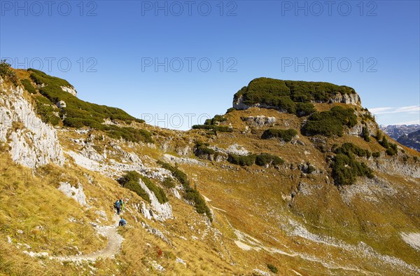 Hikers on the way to the Atterkogel