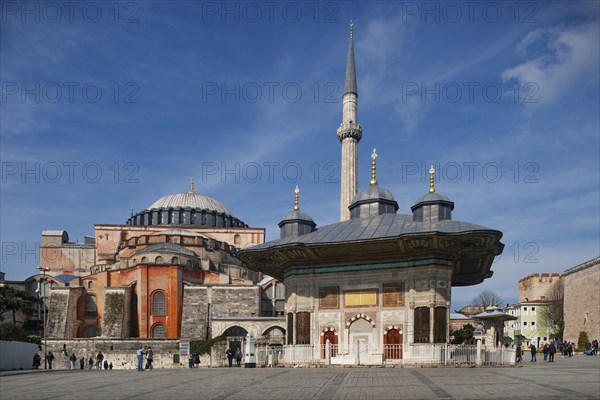 Sultan Ahmed Fountain on Sultanahmet Square