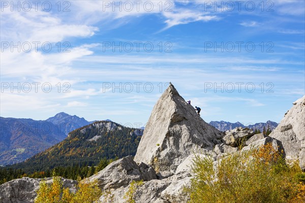 Hiking trail from the Rossmoosalm to the Huetteneck Alm through the Zwerchwand quarry