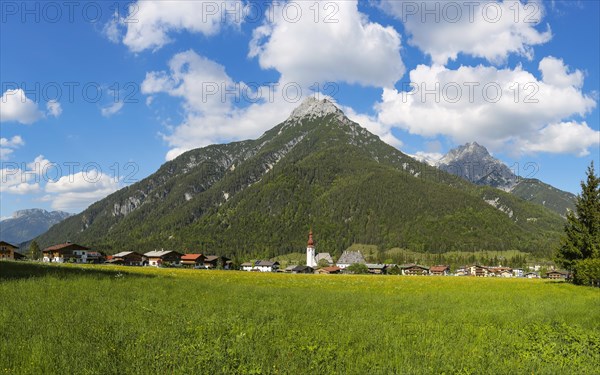 St. Ulrich am Pillersee with Ulrichshorn