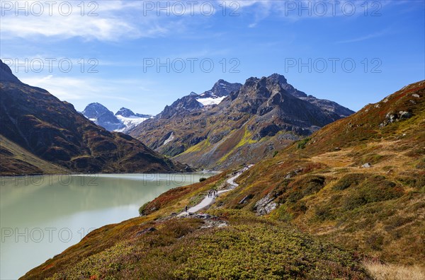 Hiking trail around the lake