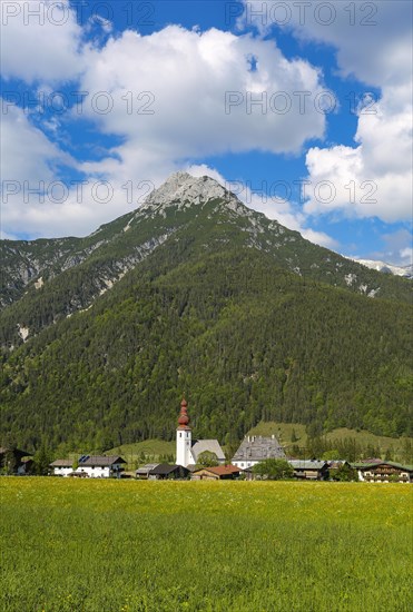 St. Ulrich am Pillersee with Ulrichshorn