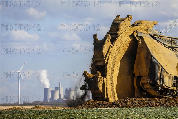 Bucket-wheel excavator wheel excavator in the RWE opencast lignite mine Garzweiler excavates at the demolition edge near Keyenberg