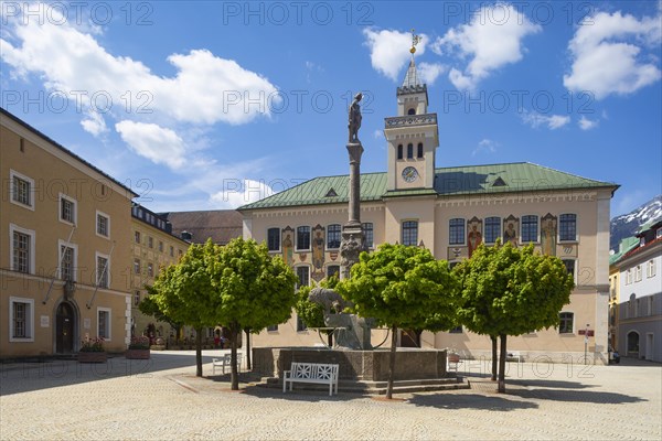 Town Hall Square