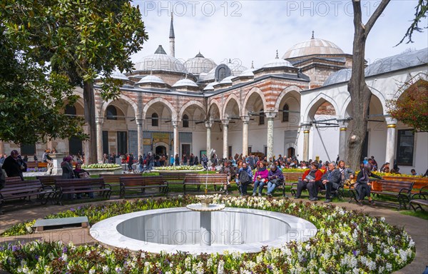 Fountain in the courtyard of Topkapi Palace