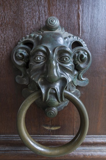 Door knocker at the entrance to the Neue Residenz