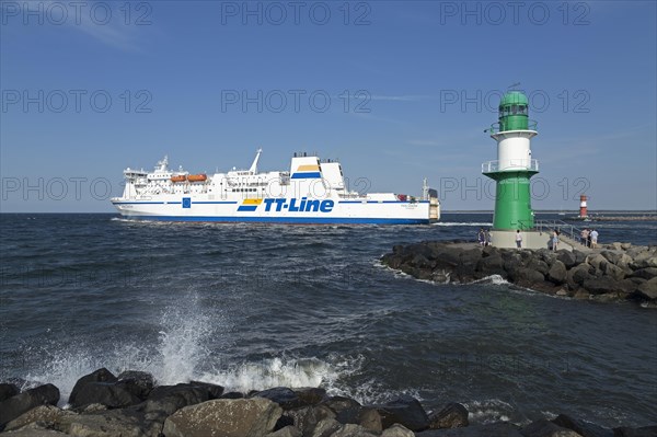 Leaving ferry