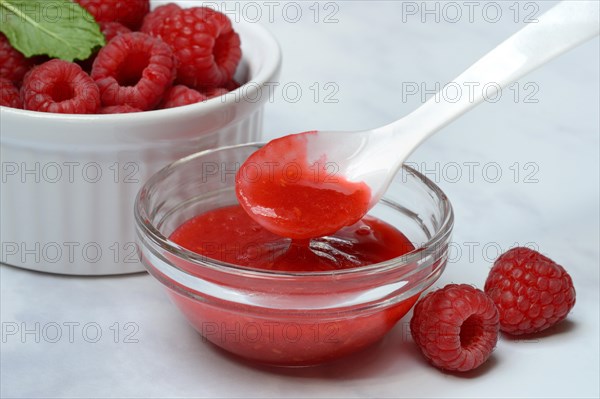 Raspberry sauce