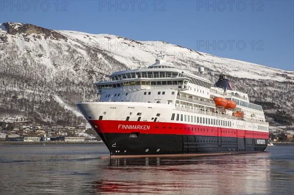 Hurtigruten vessel MS Finnmarken leaves port