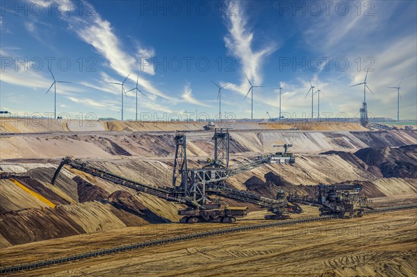 Opencast lignite mining and spreaders