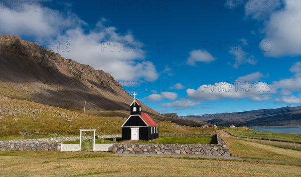 Saurbaejarkirkja